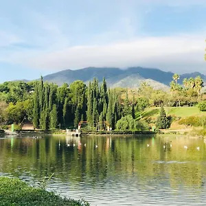 https://apartamento-agata-benalmadena-29630.hotelsinnerja.org